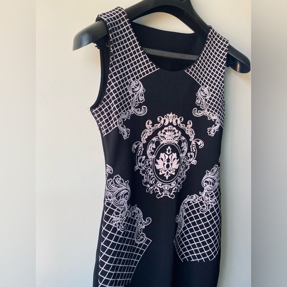 Body-con black midi dress / size small/ good condition - Picture 2 of 4